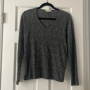 RAG & BONE / Jean Grey Long Sleeve V-Neck Light Weight Sweater